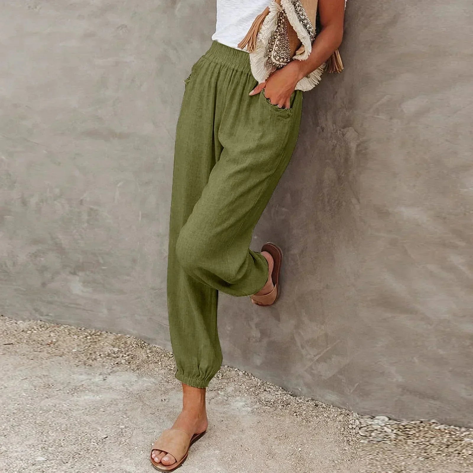 Kamiyah | Women’s Elastic Waist Tapered Trousers