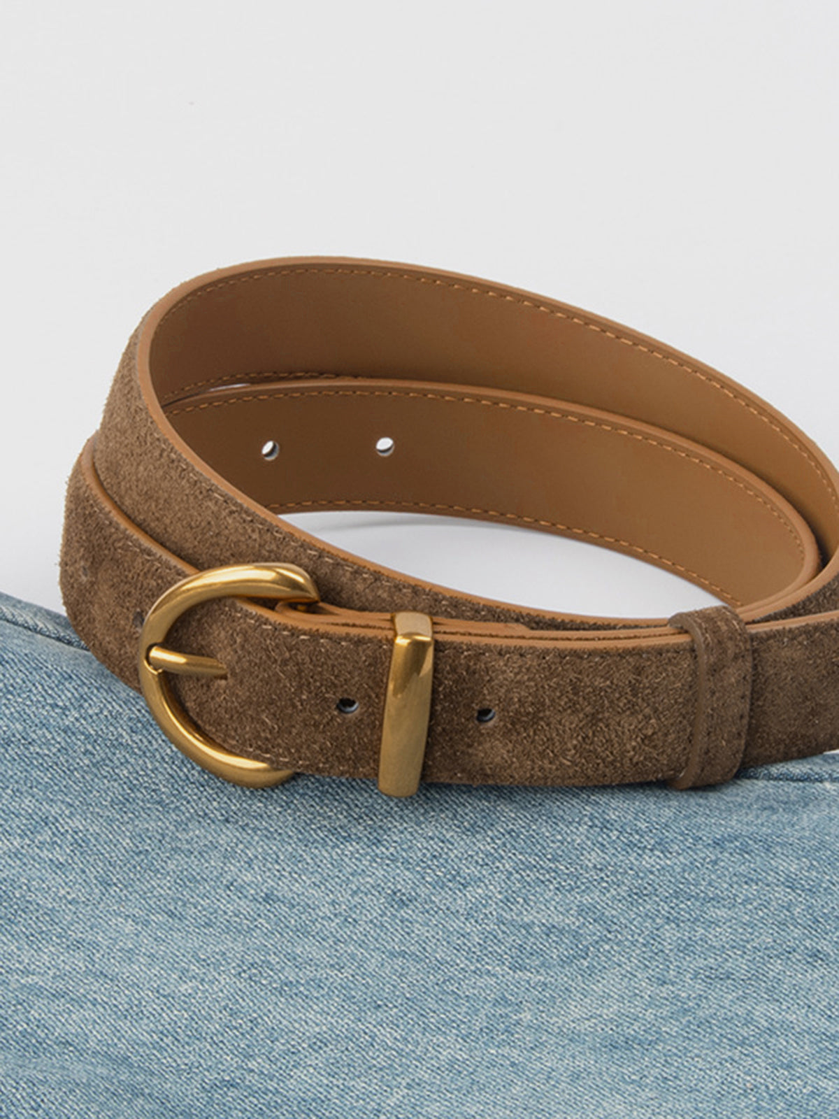 Reina | Women’s Suede Round Buckle Belt