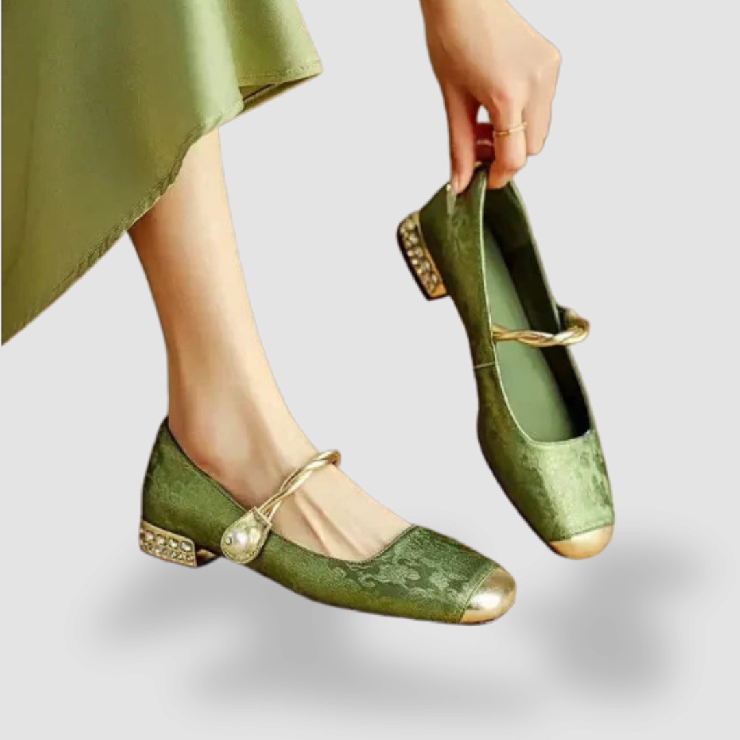 Mazie | Women’s Closed Toe Strap Low Heels